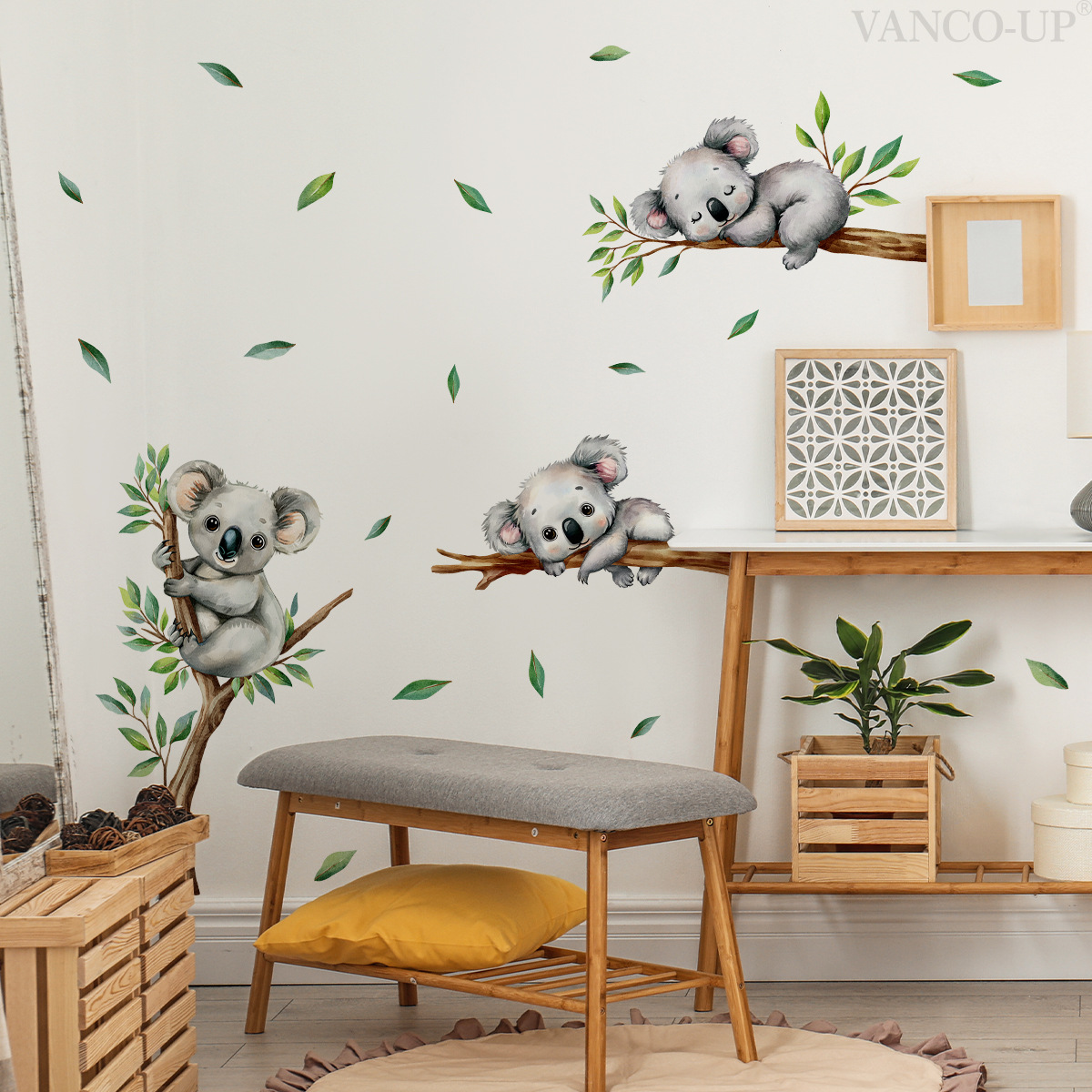 Cartoon Koala Climbing Tree Br - Baby Nursery Wallpaper 评论和价格